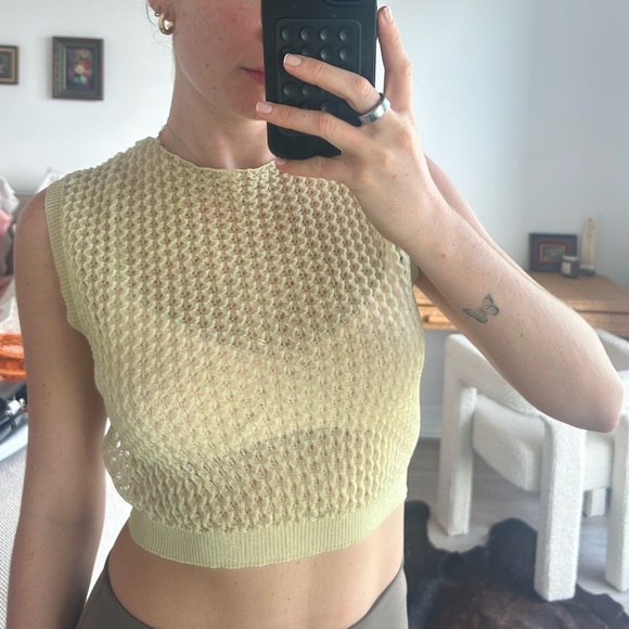 Zara Blouse - Picture 2 of 2